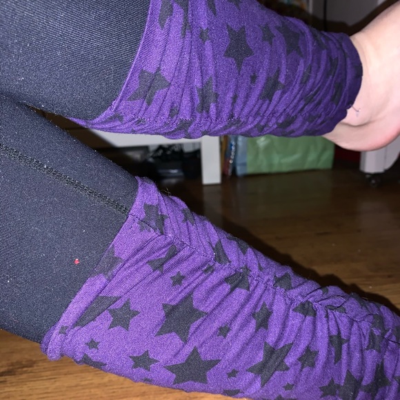 2/15$ 💕 Purple star leg warmers - Picture 4 of 6